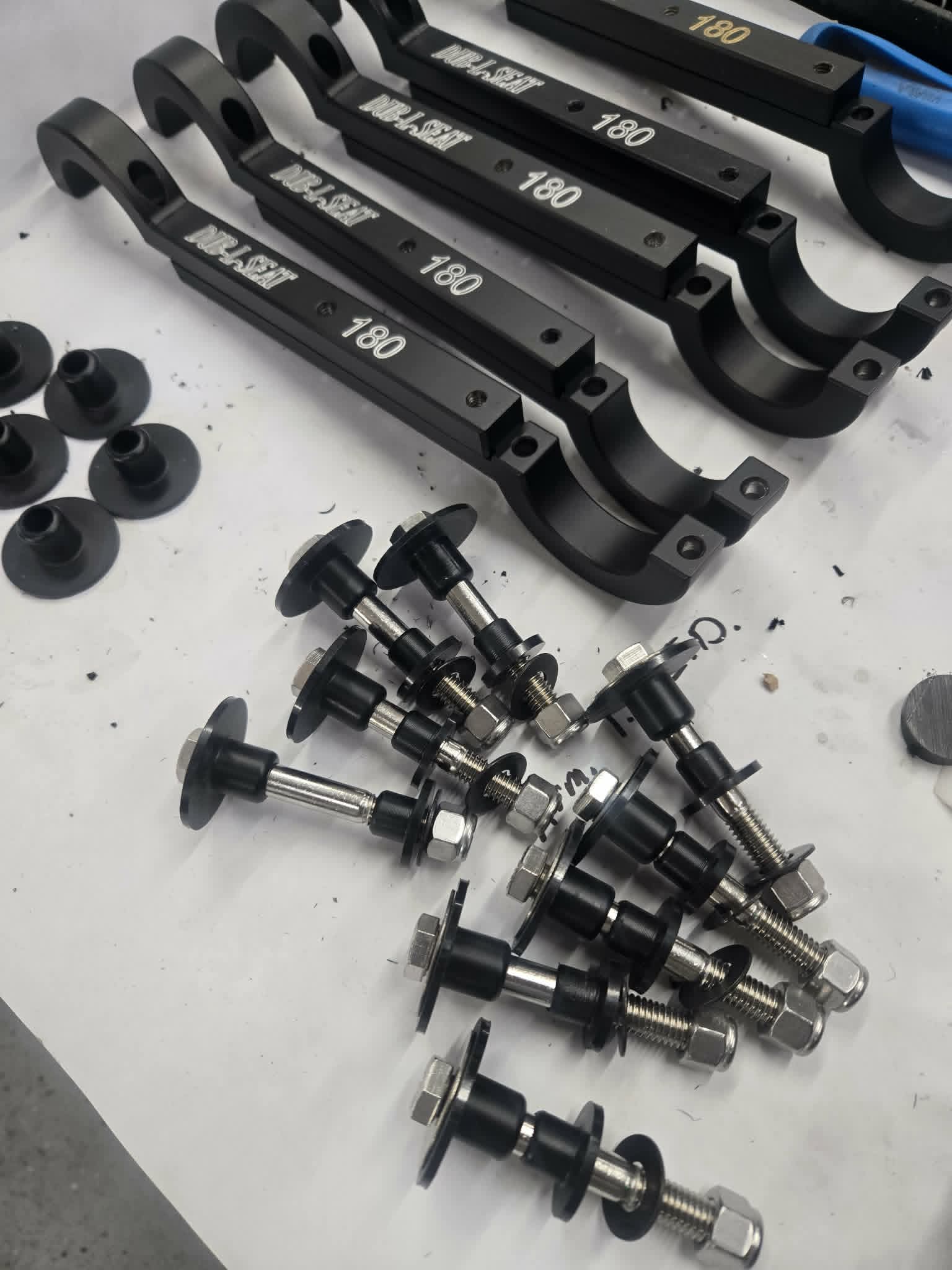 Dub-L-Seat 180 hub kits with stainless steel mounting hardware